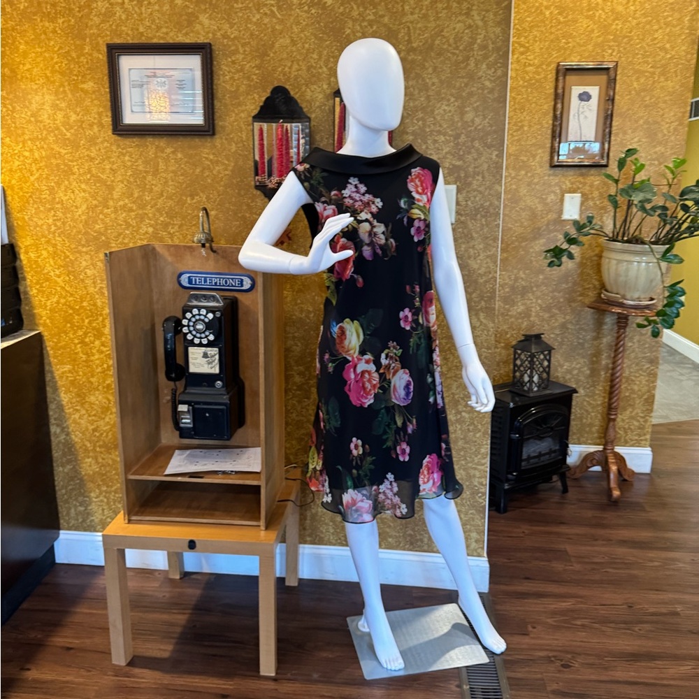 SLNY Black Floral Midi Dress